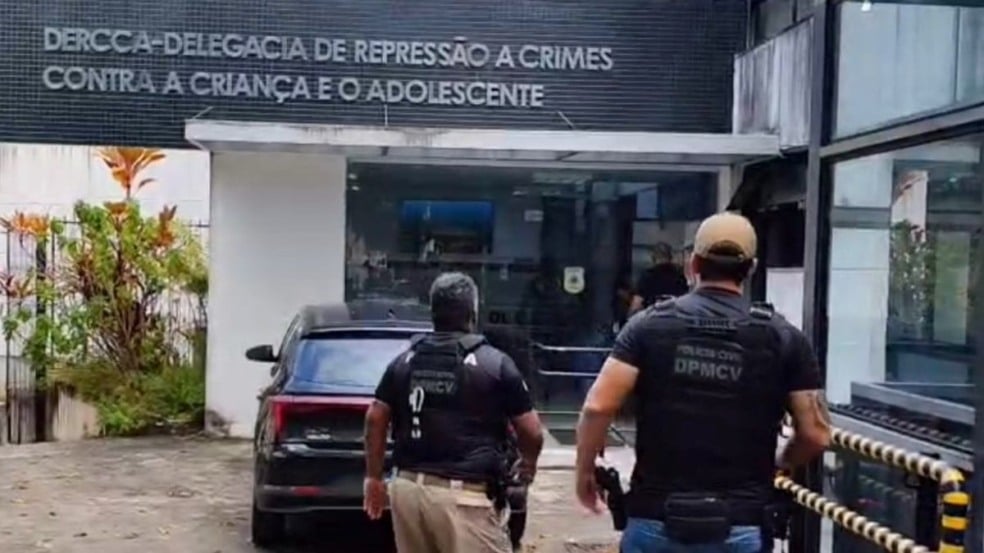 Dercca | Prisão de Professor