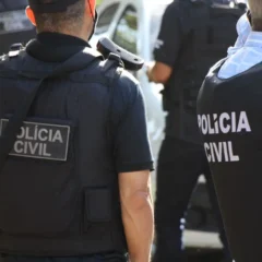 Polícia Civil prende homem de 20 anos por divulgar imagens íntimas de adolescente