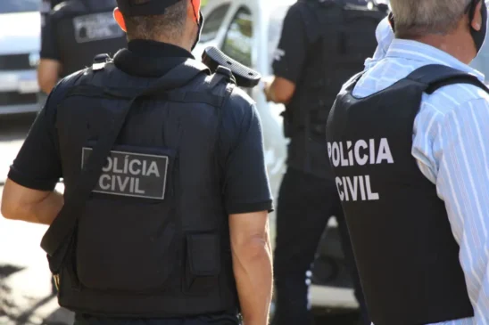 Polícia Civil prende homem de 20 anos por divulgar imagens íntimas de adolescente