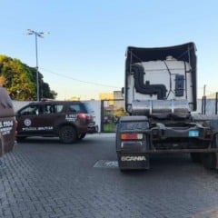 Caminhão Truck roubado em Salvador foi recuperado em Feira de Santana durante patrulha da Rondesp Leste