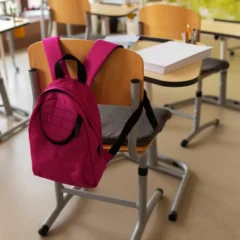 Menina de 8 anos é ameaçada com faca por colega em escola particular de Feira de Santana