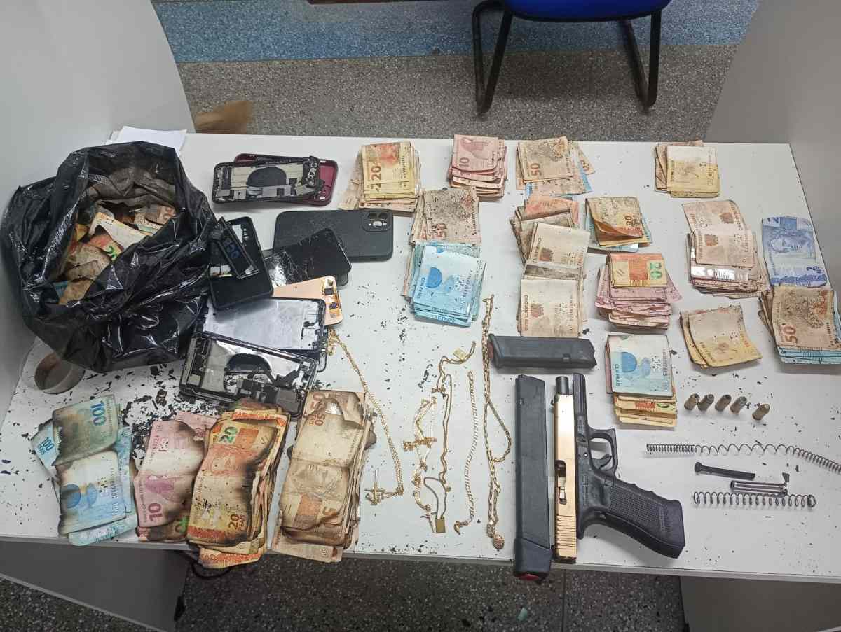 Quatro homens são presos após invadirem estabelecimento e fazerem reféns em Salvador