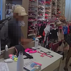 Casal é preso após assalto a loja no centro de Feira de Santana; simulacro de arma de fogo foi apreendido