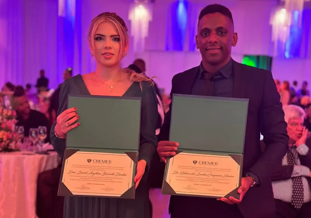 Casal de médicos de Feira de Santana é homenageado pelo Cremeb