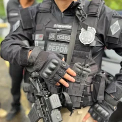 Preso casal que aplicou golpes milionários com revenda de veículos em Salvador