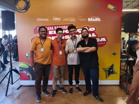Estudantes criam drone com IA