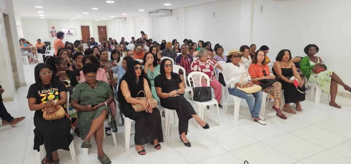 APLB Feira celebra Dia do Professor e do Servidor com debate sobre Reforma Administrativa e defesa do serviço público