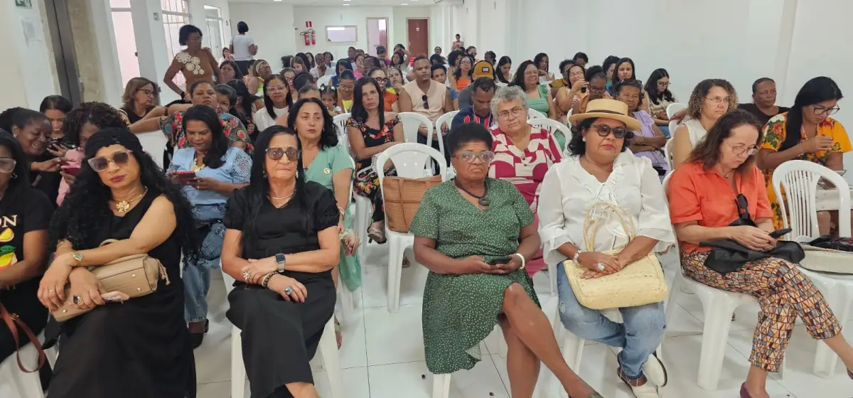 APLB Feira celebra Dia do Professor e do Servidor com debate sobre Reforma Administrativa e defesa do serviço público