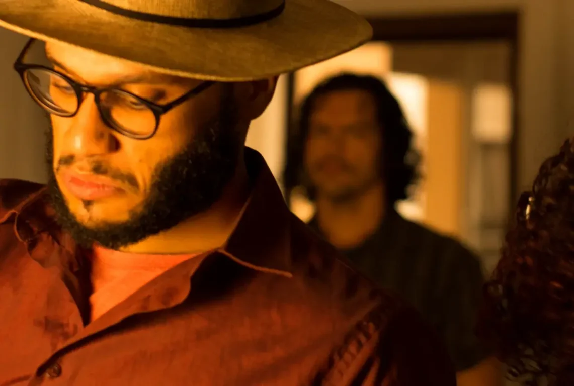 Braseiro: espetáculo teatral em Feira de Santana discute violência patriarcal