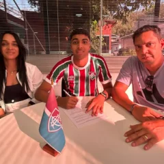 Feirense de 15 anos assina com o Fluminense do RJ