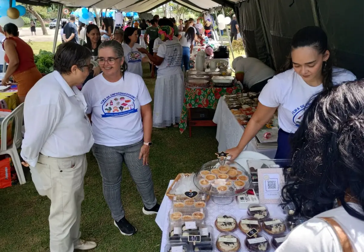 Feirinha de Empreendedorismo celebra o Dia do Servidor Público no HGCA