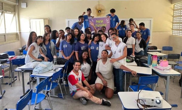 estudantes batalha de rima