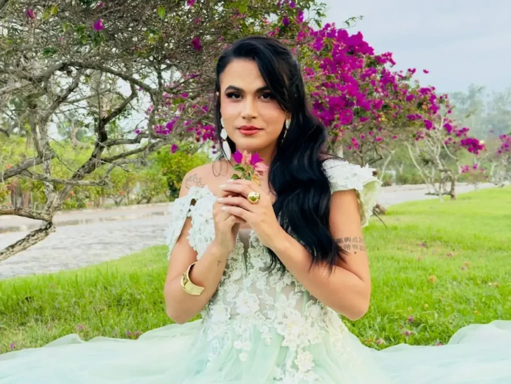 Letícia Brasil Letícia Brasil