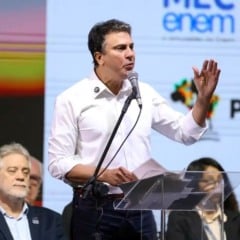 Ministro da Educação afirma que professor tem que ser bem remunerado