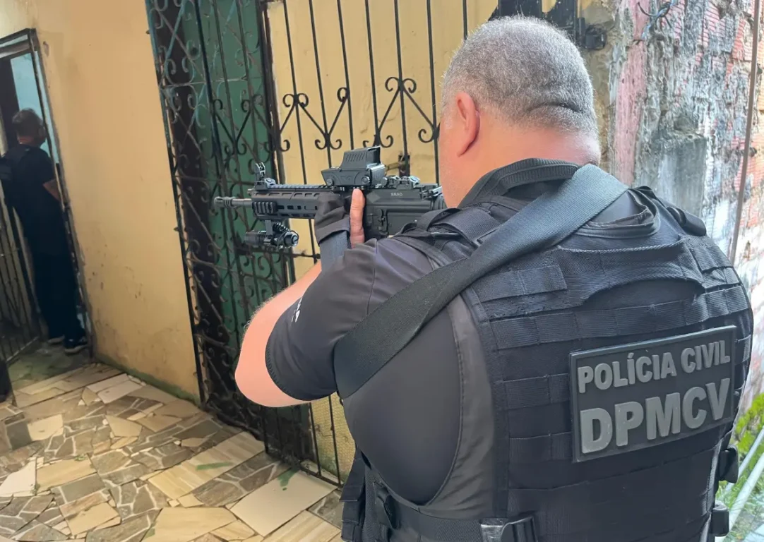 Operação prende suspeito e cumpre novos mandados contra crimes virtuais em Salvador