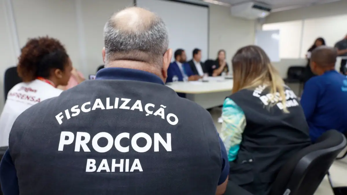 Governo deflagra operação para coibir venda de bebidas adulteradas em Salvador