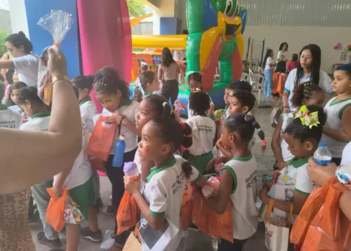 Projeto sobre brincar na infância - polícia civil