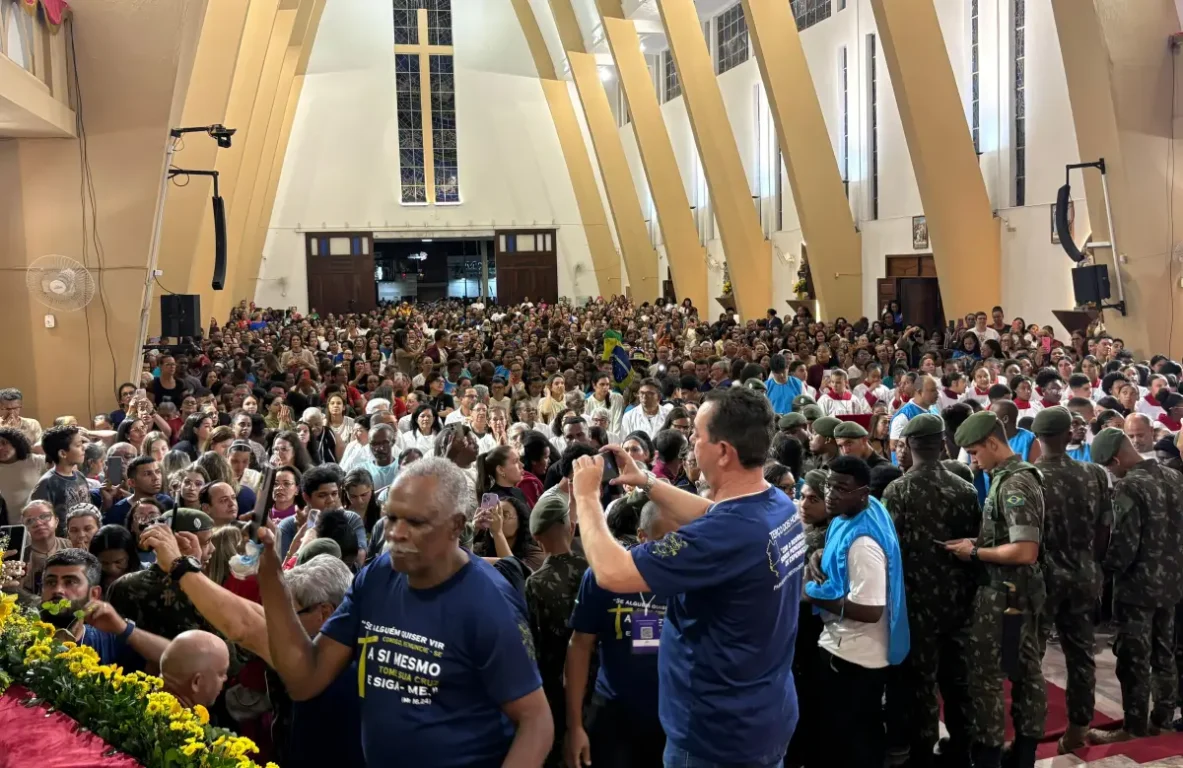 Imagem de São Miguel Arcanjo chega a Feira de Santana em peregrinação histórica