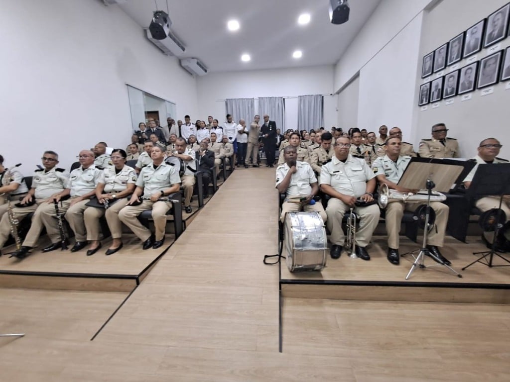 Sessão Solene na Câmara de Feira de Santana celebra 200 Anos da PMBA e 23 Anos do CPR-L