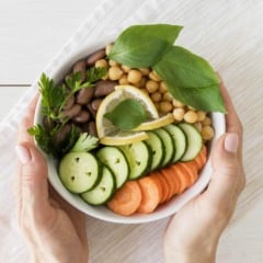 Alimentação saudável e controle de peso são aliados na prevenção do infarto e AVC, diz especialista