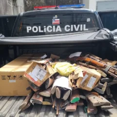 Polícia Civil de Feira de Santana encaminha 133 armas para destruição no CFPC, em Salvador