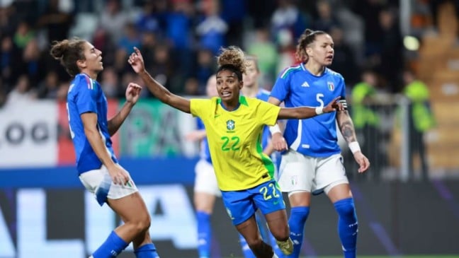 Brasil vence Itália em amistoso feminino Brasil vence Itália em amistoso feminino