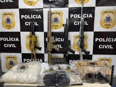 Drogas e armas de grosso calibre são apreendidos em Salvador