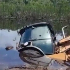 Homem é encontrado morto dentro de retroescavadeira em lago de Ilhéus