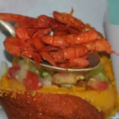 Jovem passa mal e morre após comer acarajé no interior da Bahia