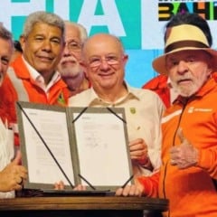 Contrato para financiamento para obras de R$ 200 milhões é assinado por José Ronaldo durante visita de Lula na Bahia