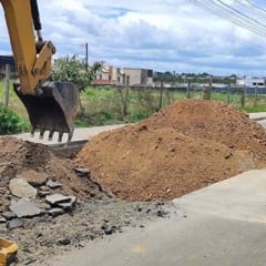 Trecho da rua Francisco Dias é interditado para obras pela SMT