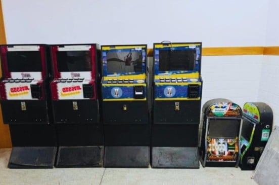 Polícia Militar apreende máquinas caça-níqueis no conjunto Feira X em Feira de Santana