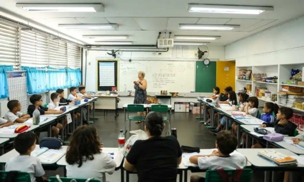 Professores poderão solicitar a Carteira Nacional do Docente a partir de quinta-feira (16)
