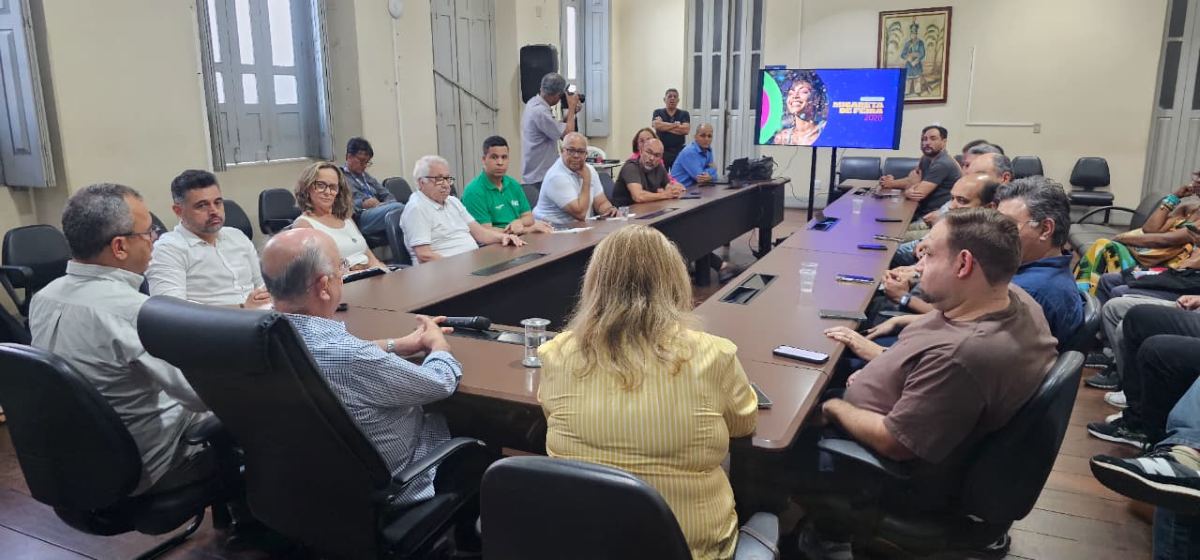"Micareta 2026 tem data definida após reunião com representantes". Chat, complete este título com base no texto que enviarei abaixo: