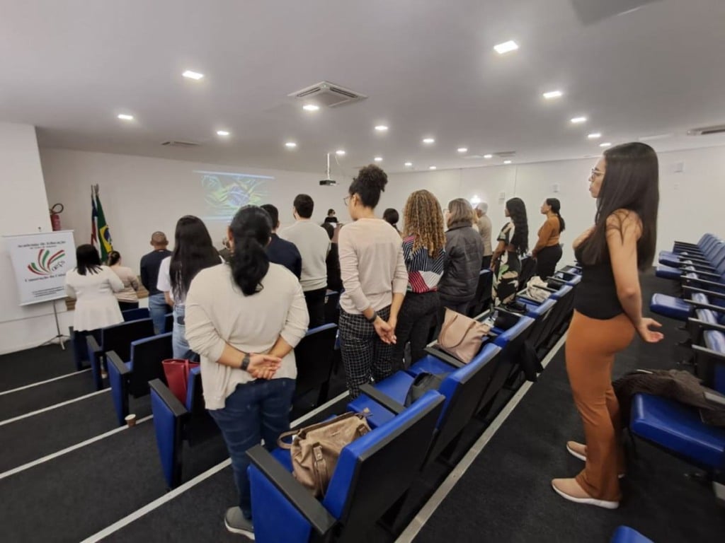 Seminário discute participação do ambiente escolar no combate à obesidade infantil em Feira de Santana