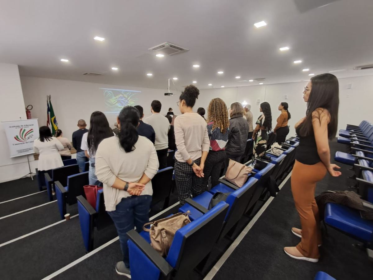 Seminário discute participação do ambiente escolar no combate à obesidade infantil em Feira de Santana