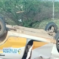 Pacientes de hemodiálise no sudoeste da Bahia sofrem acidente com carro da Prefeitura