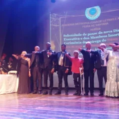 Academia de Letras e Artes de Feira de Santana empossa novos membros em sessão solene