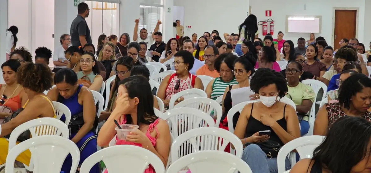 APLB - professores da Rede Municipal APLB - professores da Rede Municipal