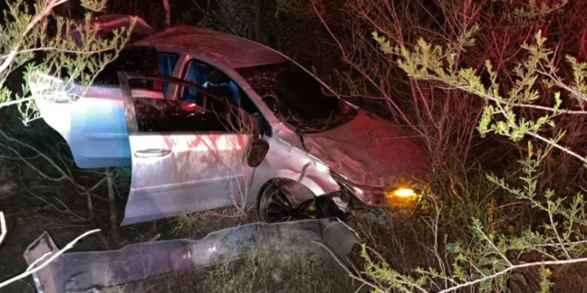 Capotamento na BA-411 deixa dois homens feridos em Conceição do Coité