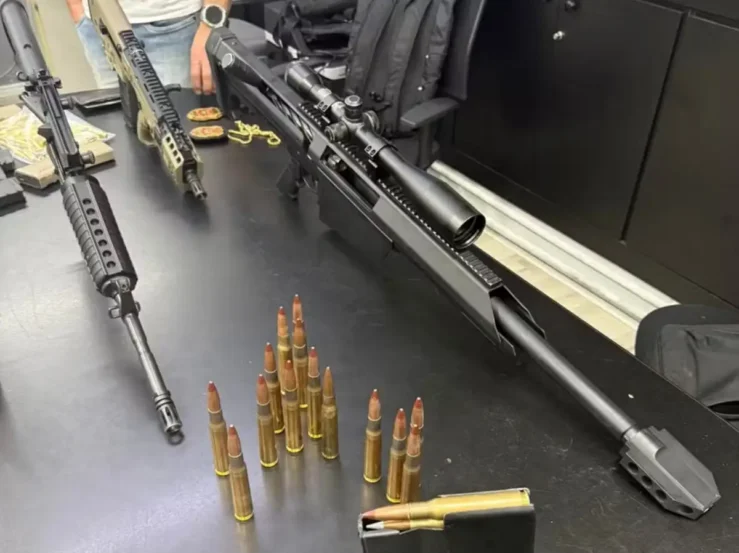 Quadrilha de roubos a residências é flagrada com arsenal de guerra na zona sul de São Paulo