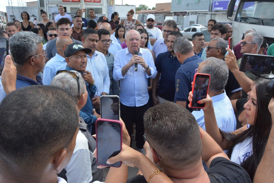 Prefeitura inicia pavimentação asfáltica da rua que liga Pampalona à Asa Branca