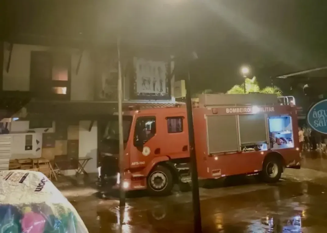 Incêndio que matou criança em Praia do Forte pode ter sido causado por curto-circuito
