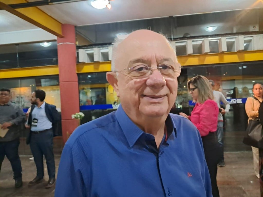 prefeito José Ronaldo de Carvalho