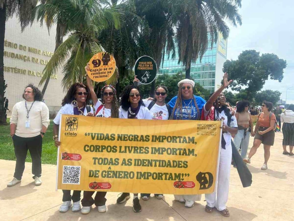 Mulheres negras da Bahia marcham por reparação e bem viver em Brasília