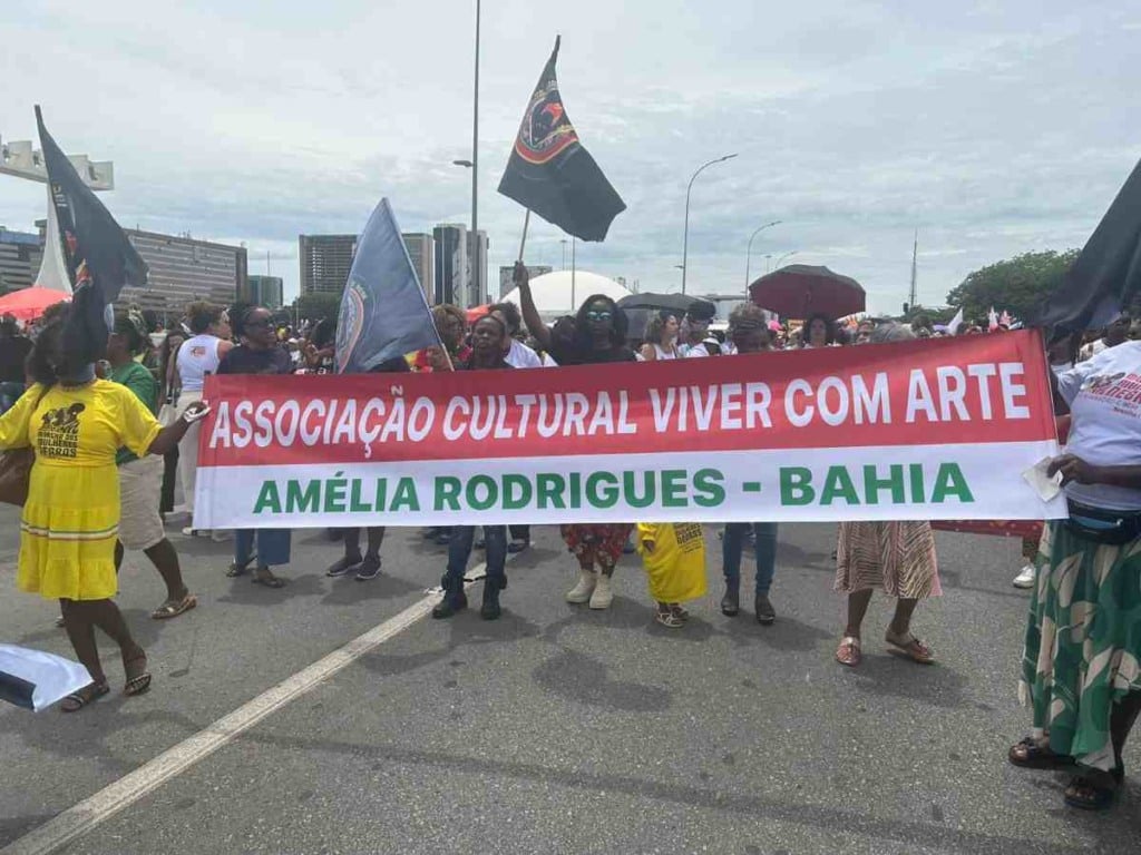 Mulheres negras da Bahia marcham por reparação e bem viver em Brasília