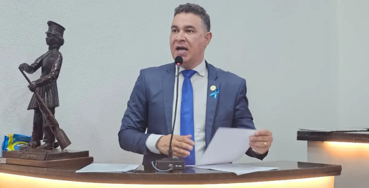 Com anexo parado e auditoria sem conclusão, presidente Câmara de Feira propõe construção de nova sede Com anexo parado e auditoria sem conclusão, presidente Câmara de Feira propõe construção de nova sede