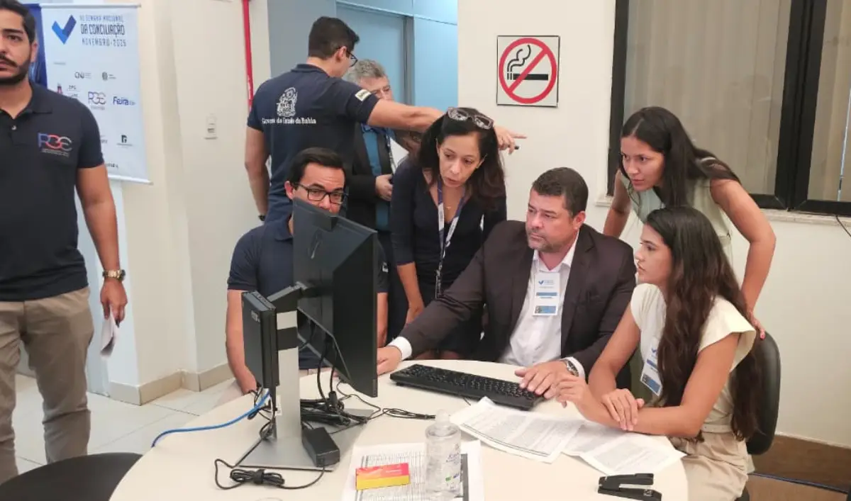 Mutirão de Conciliação analisa quase 200 processos judiciais de saúde em Feira de Santana