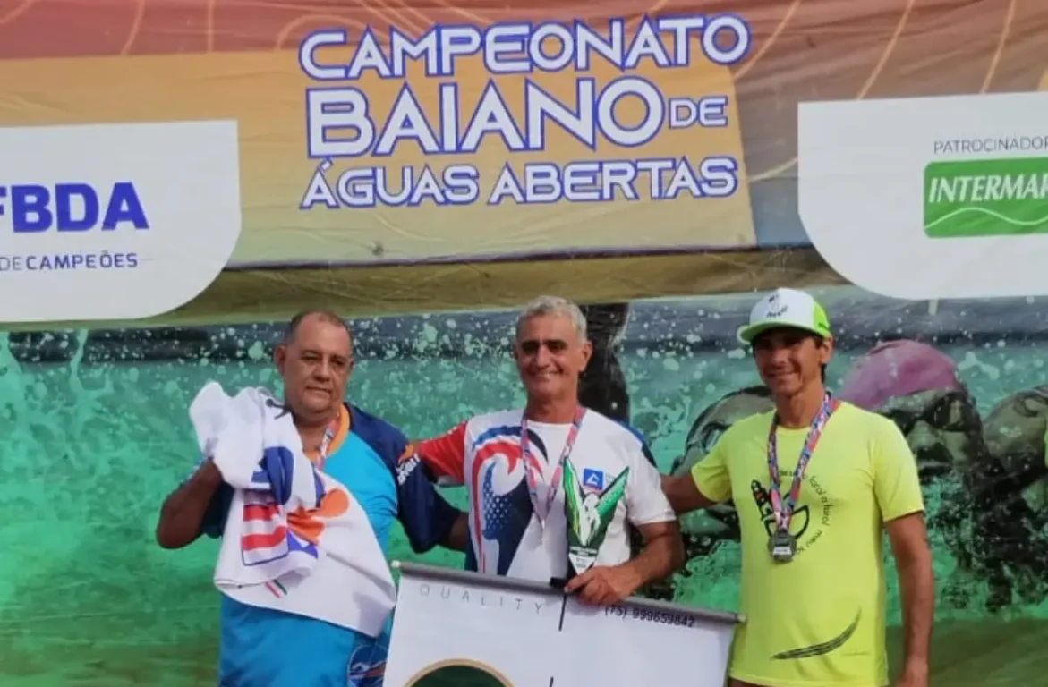 Feirense de 60 anos brilha no Brasileiro Master de Natação e segue batendo recordes nas águas