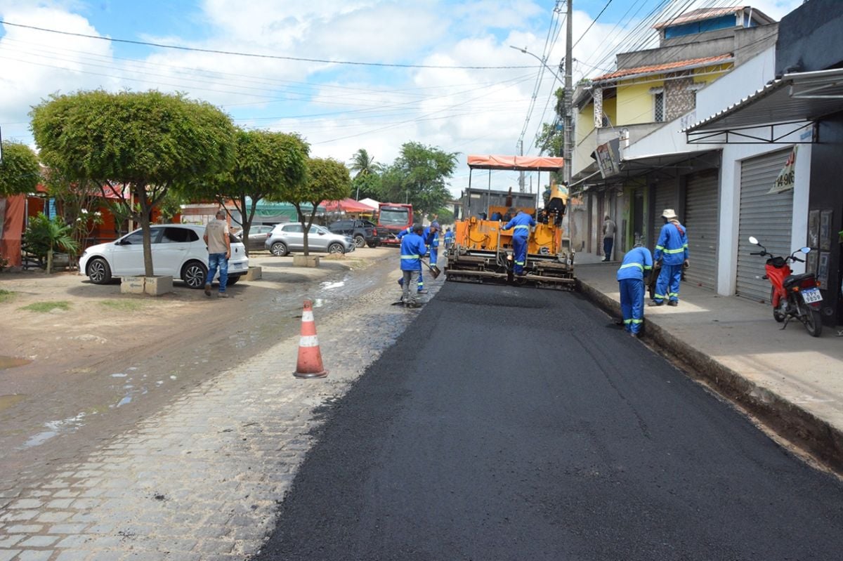 Prefeitura inicia pavimentação asfáltica da rua que liga Pampalona à Asa Branca